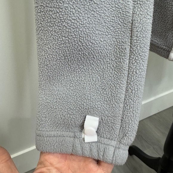 The North Face Flashdry Women’s Fleece Jacket (M) - Picture 9 of 10